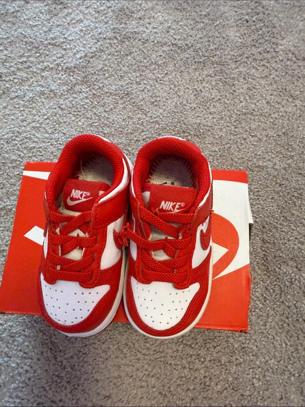 Nike Kids' Red and White dunk Low-Top Sneakers size 4 baby.